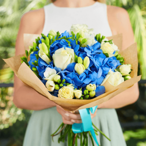 Blue Elegance Bouquet with 6 White Roses and Hydrangeas