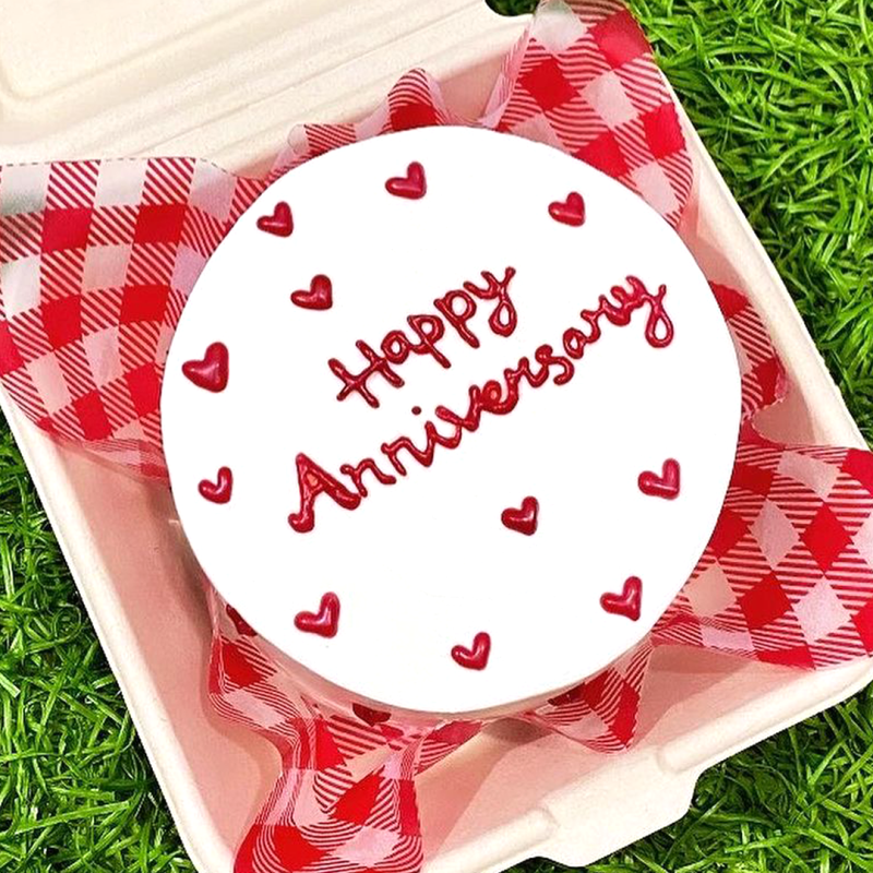 Anniversary Heart Love Mini Bento Cake - White - Image 2