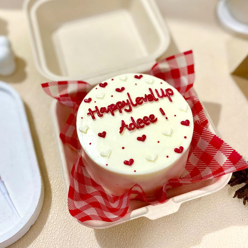 Happy Level Up Mini Bento Cake - White - Image 2