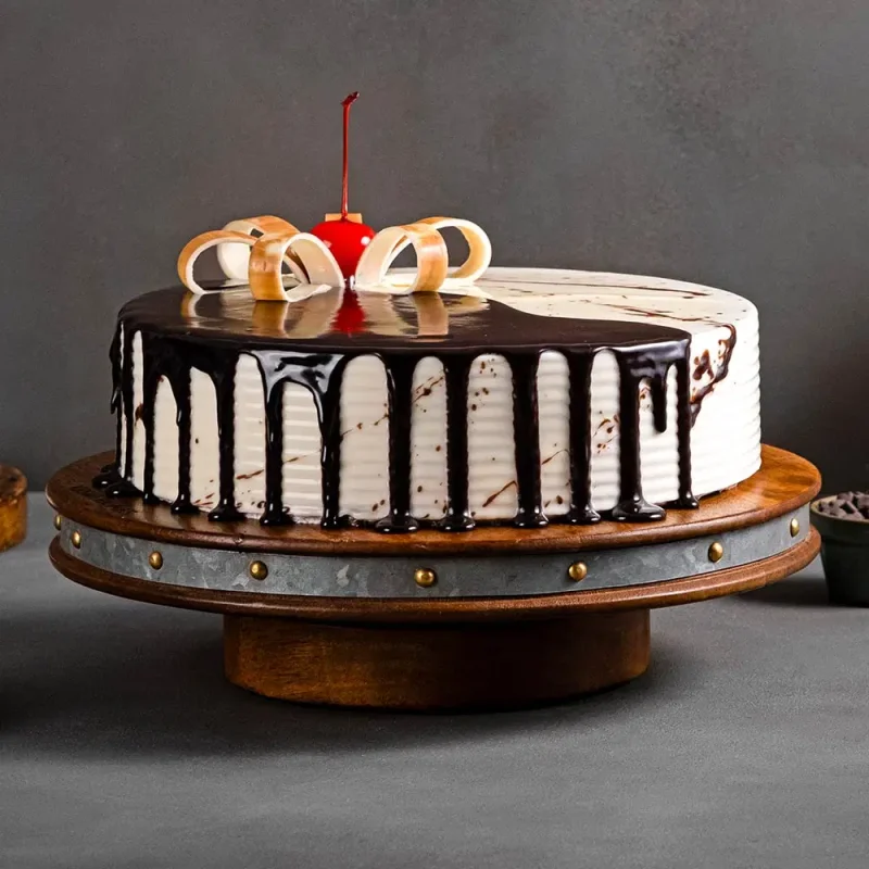 Choco Vanilla Fusion Delight Big cake - Image 3