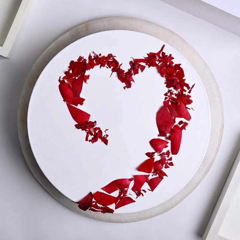 Warm Heart Embrace Vanilla Cake - Image 2