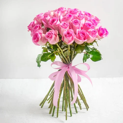Beautiful 25 Pink Roses Bouquet