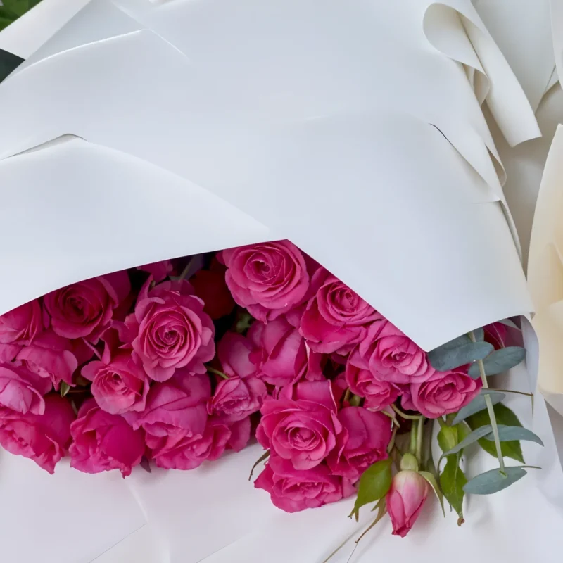 White Mini Cake & Baby Rose Bouquet - Image 3