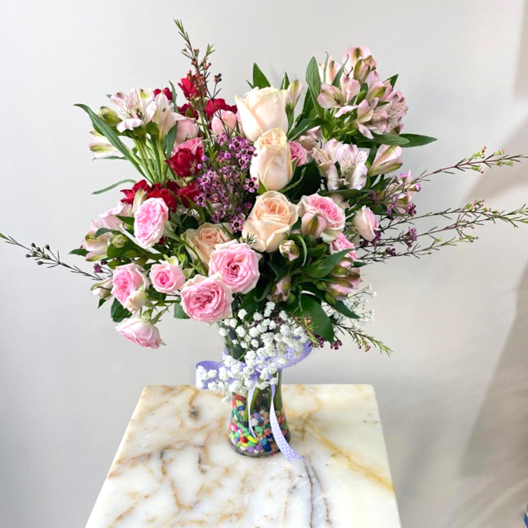 Garden Mix Flower Vase Rose, Baby rose, Gypso, Baby's breath