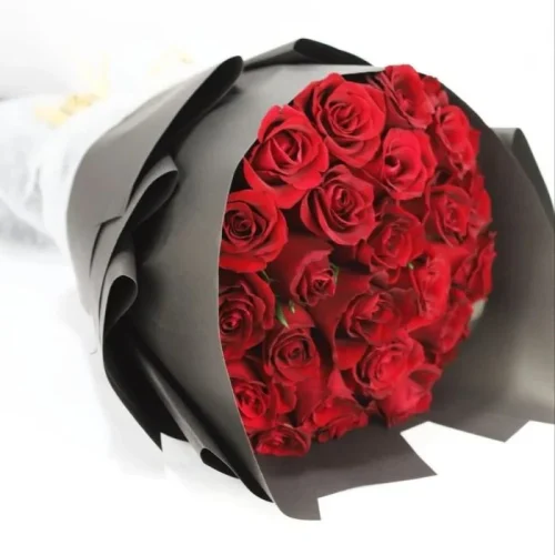 Midnight Passion – Luxurious Red Roses Bouquet
