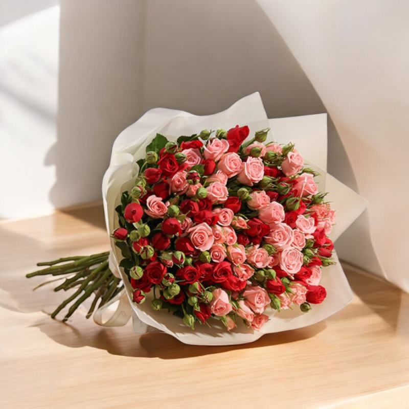 Sweet Embrace – Baby Red & Pink Rose Bouquet Flowers