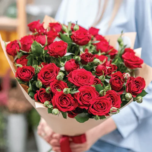 Crimson Love – Red Spray Roses Bouquet