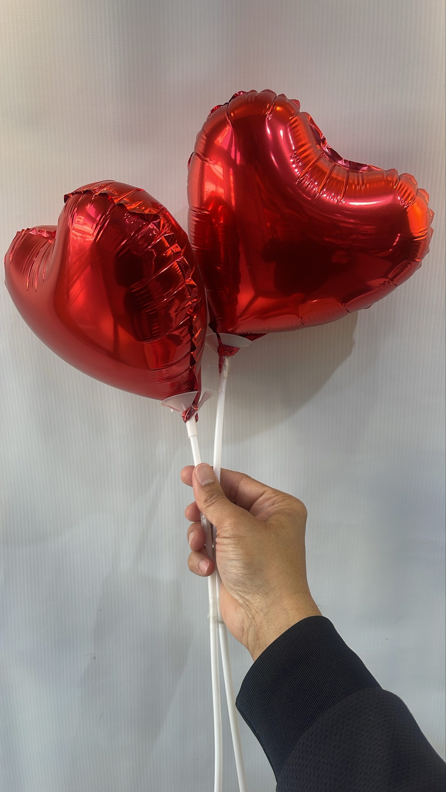 Red Heart air Balloons – 10-Inch Aluminum Foil Balloons