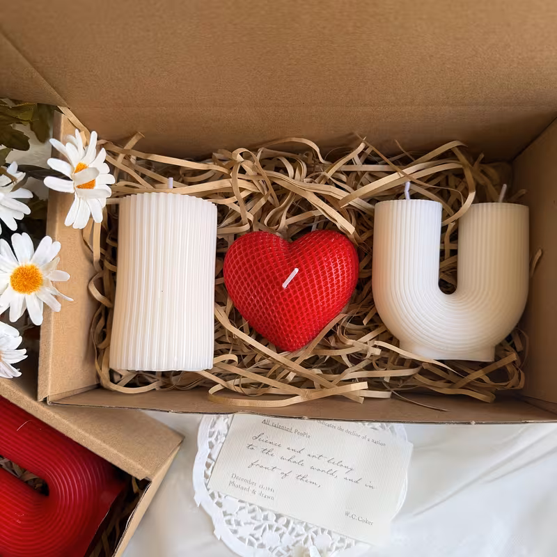 Set of 3 I Love You Special Scented Candle Set - White Red - Image 4
