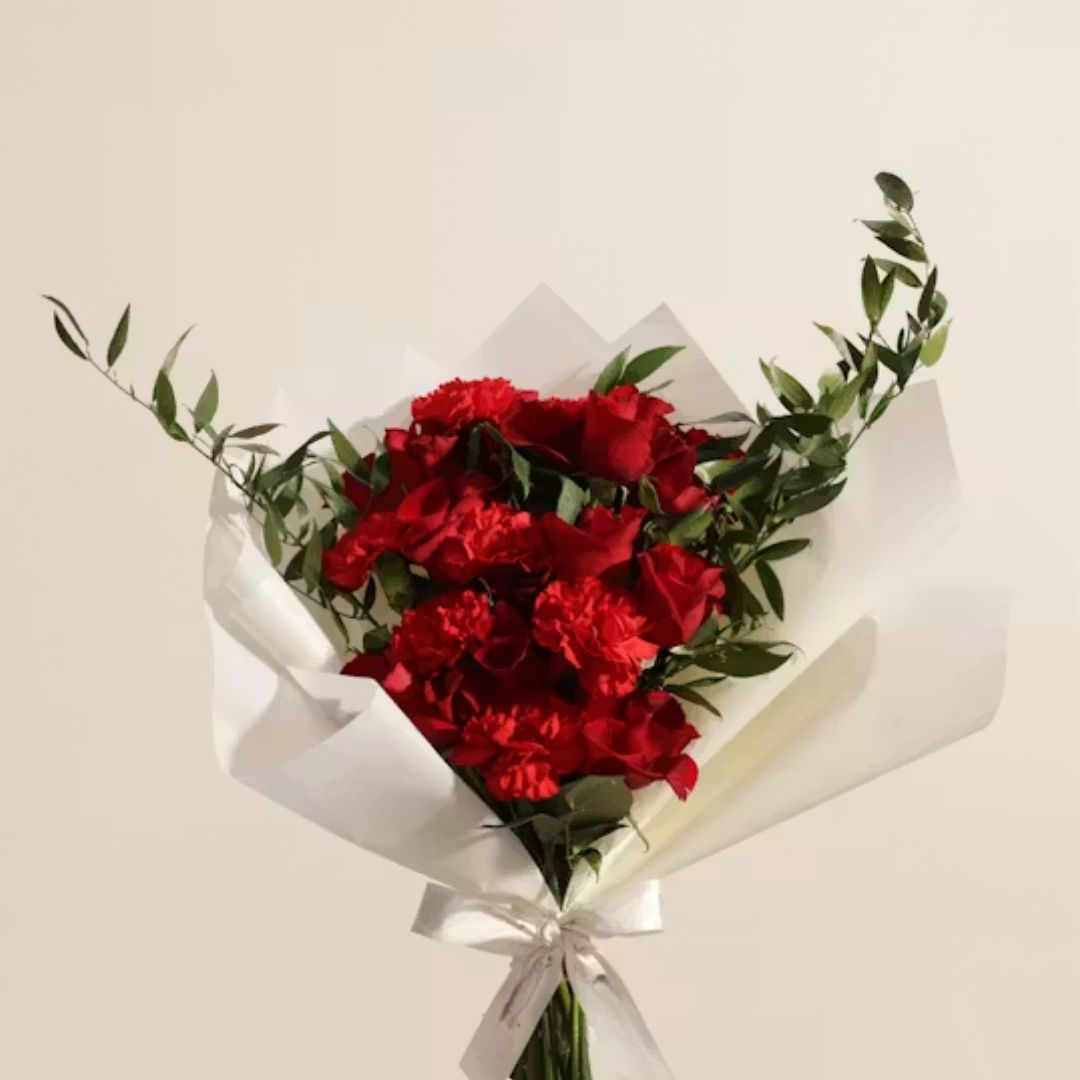 Red Rose & Carnation Bouquet – Fresh Flower